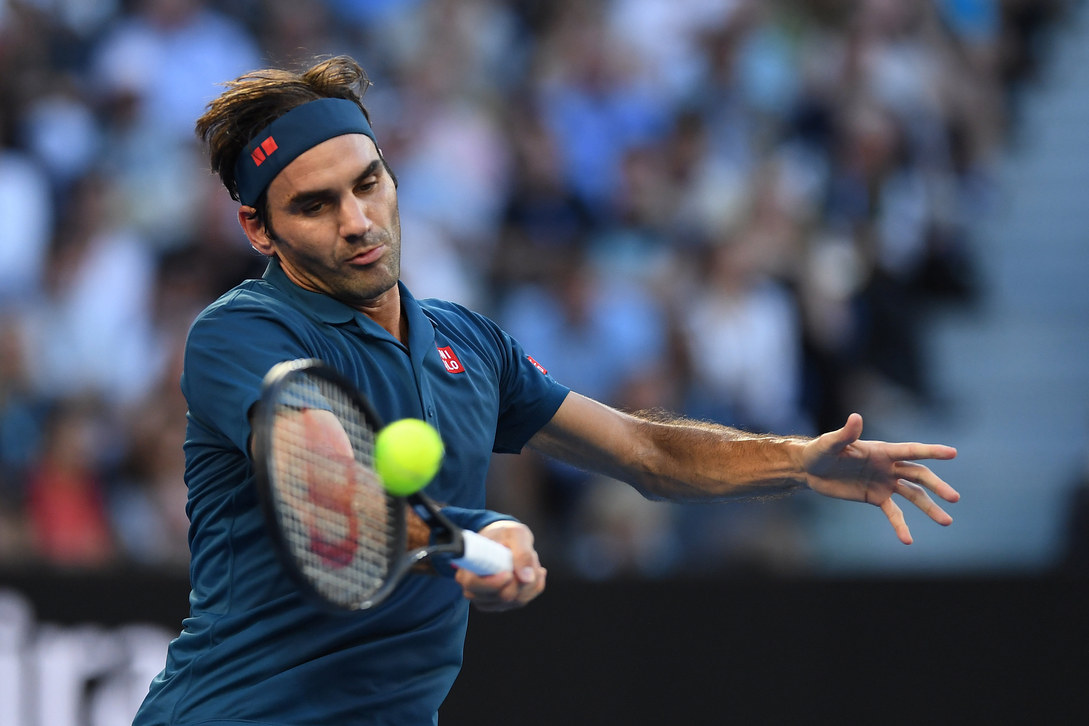 费德勒在皇家马德里比赛中夺冠,险胜引发热议!再创辉煌时刻的简单介绍